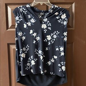 Jones New York Dark Blue Floral Blouse